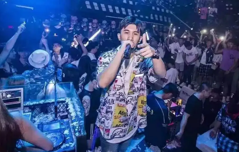 酒吧mc还建议入吗?