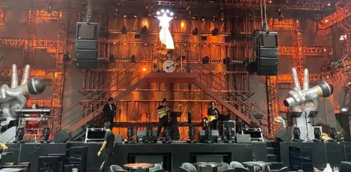 live house一般唱多久？