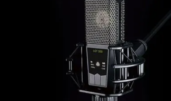 魅力录音棚音响话筒？