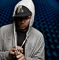 Pretty Lights（DJ）
