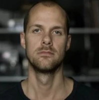 Adam Beyer（DJ）