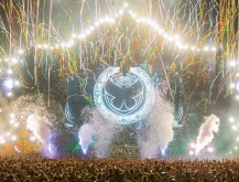 Tomorrowland Winter（电音节）