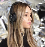 Layla Benitez(DJ)