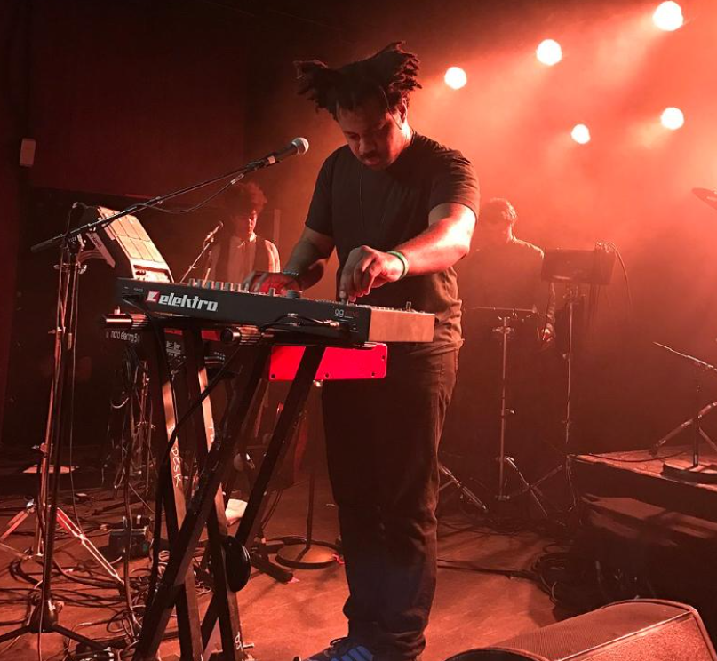 Sampha(DJ)