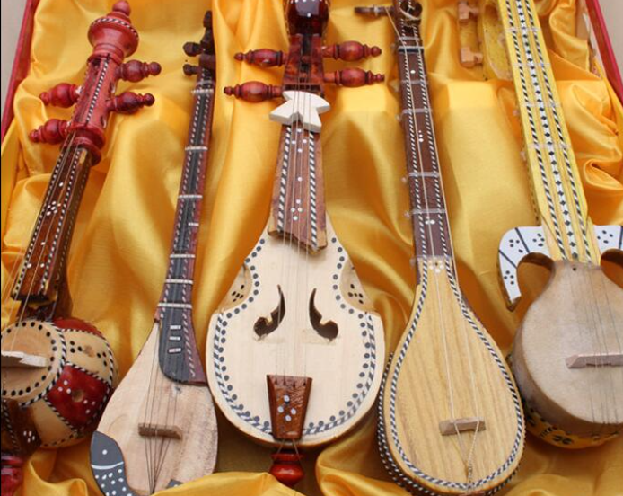 民族乐器中哪一个比较好学？
