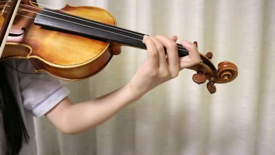 小提琴怎么揉弦？